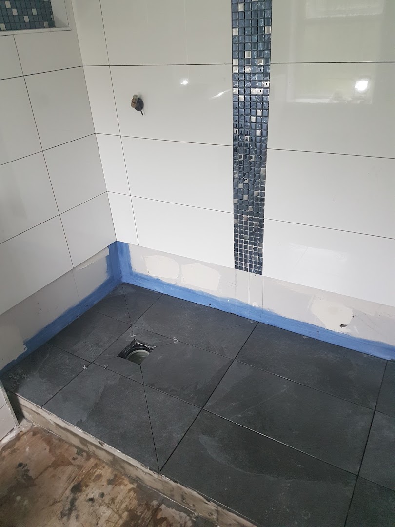 P Hindes. Quality tiling — Photos 5