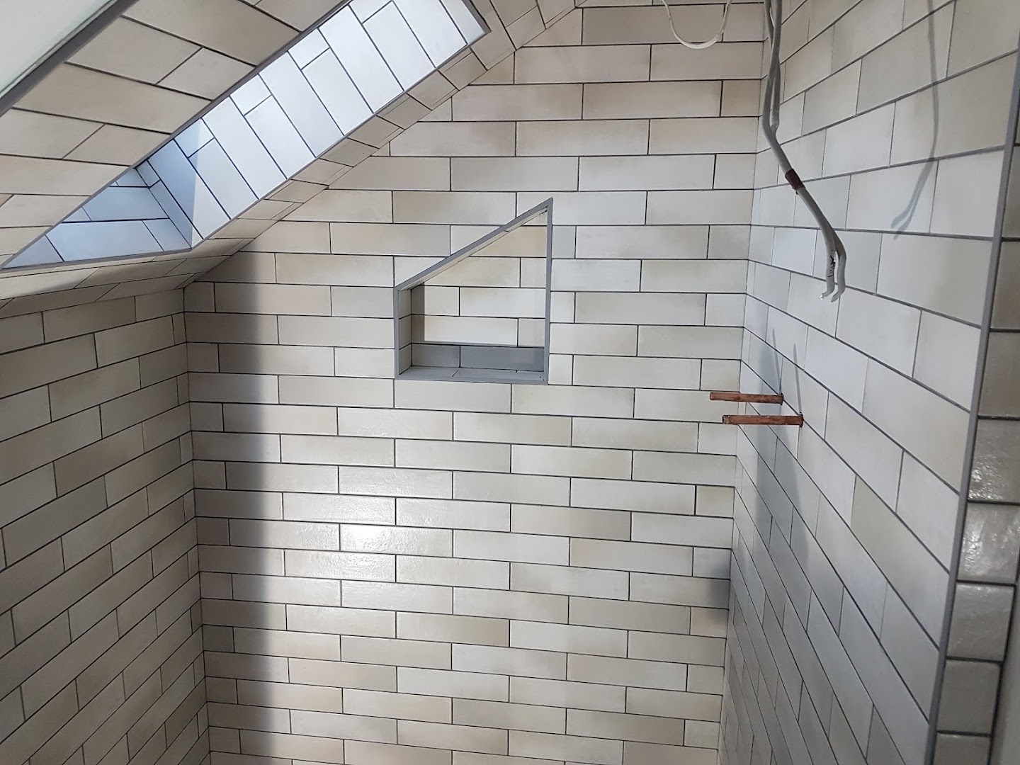 P Hindes. Quality tiling — Photos 6